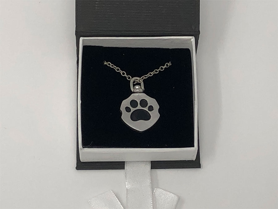 Ted Tag Necklace with Pendant